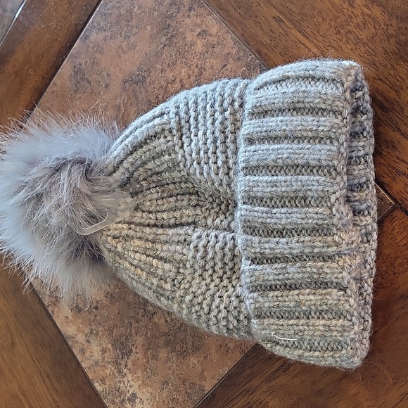 Time & True winter beanie.  One Size. NWT.        B2 - Picture 2 of 4